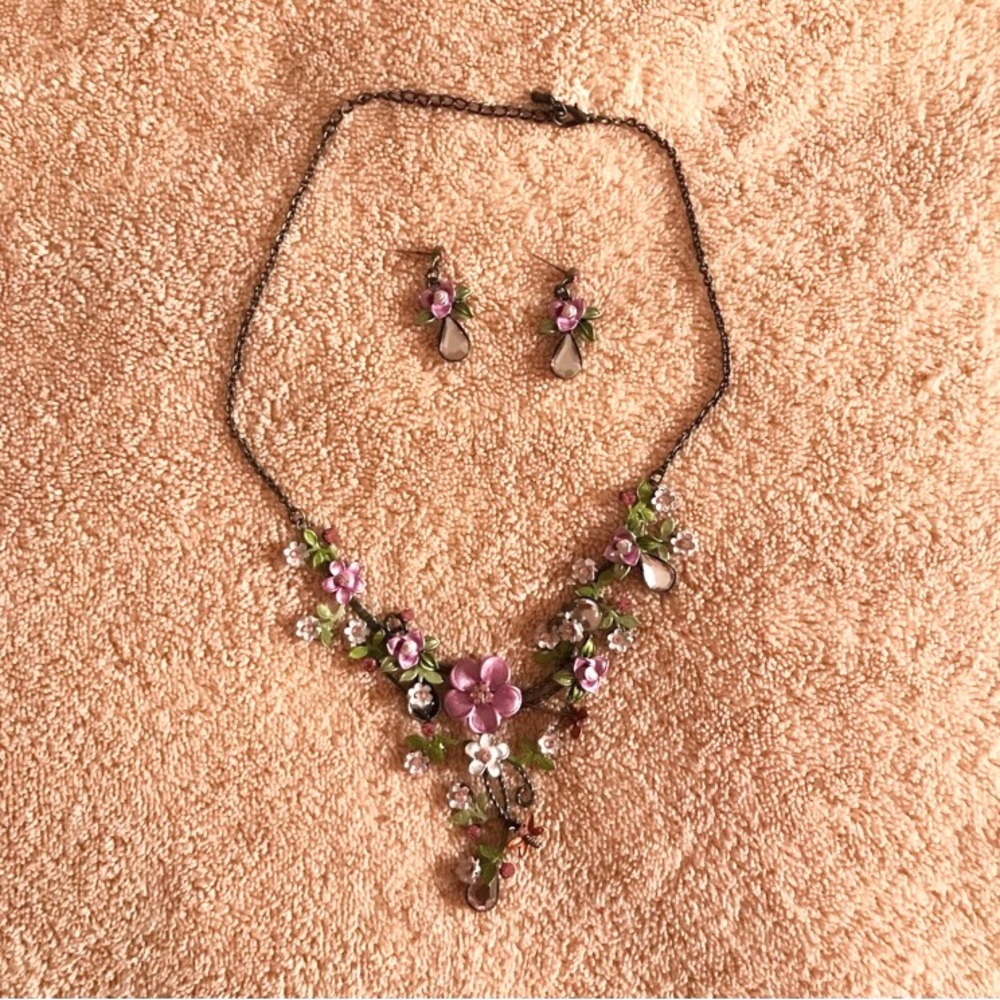 Vintage Jewelry Set Hand Crafted Floral Fashion Jewelry Earrings and Necklace
